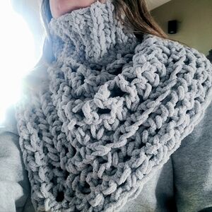 Crochet bandana cowl/scarf grey